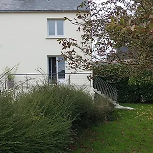  Hébergement de vacances Petite Maison Avec Jardin